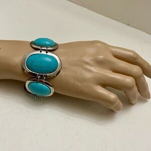Vintage, Silver Tone and 5pc Faux Turquoise Chain Bracelet 8in L x 2in W